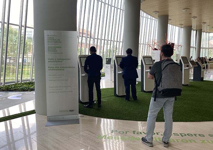 foto noticia Iberdrola promueve la participación en la Junta con el despliegue de los Puntos de Atención al Accionista.